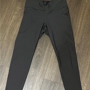 Old Navy Active High-Rise Black Leggings